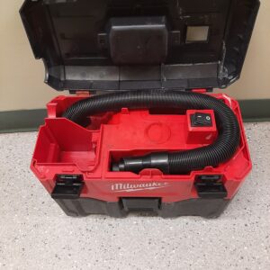 26-081-Vacuum-no battery